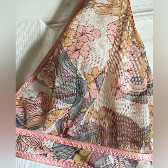 Victoria’s Secret bralette with clasp retro floral print - Picture 2 of 6